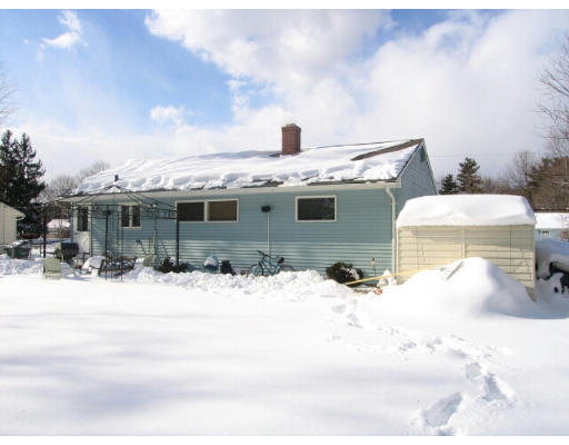 33 Southern Road Springfield, MA 01129 - Photo 3 of 10 Gallery Image 3