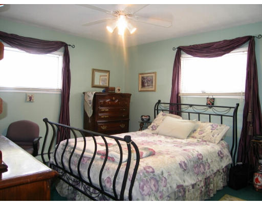 33 Southern Road Springfield, MA 01129 - Photo 8 of 10 Gallery Image 8