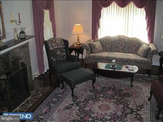 301 West Waverly Road Glenside, PA 19038 - Photo 2 of 12 Living Room