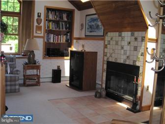 301 West Waverly Road Glenside, PA 19038 - Photo 4 of 12 Family Room
