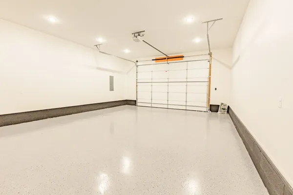 a view of a garage