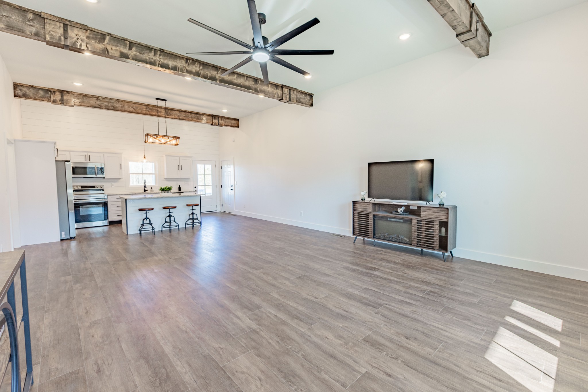 1248 Lowery Road Walling, TN 38587 - Photo 7 of 25