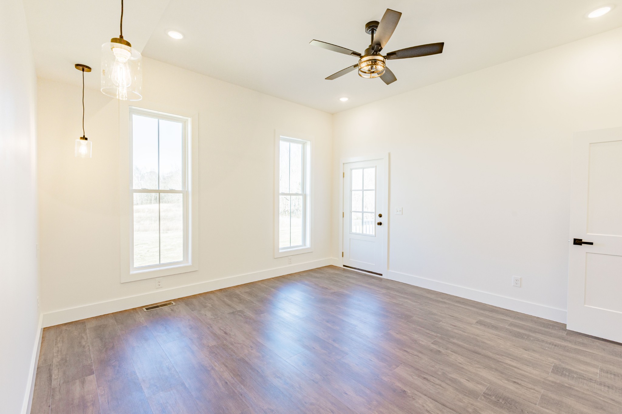 1248 Lowery Road Walling, TN 38587 - Photo 10 of 25