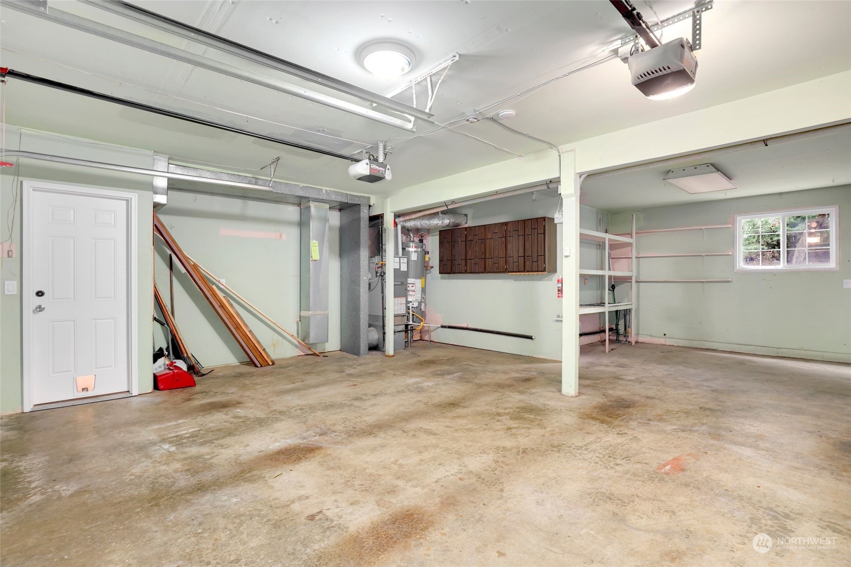 3672 Southwest 318th Street Federal Way, WA 98023 - Photo 31 of 40 a view of a room with gym equipment