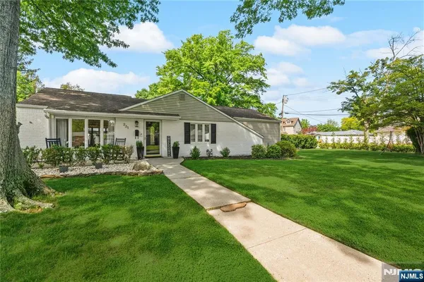 $4,500 | 231 Beech Drive South, River Edge, NJ 07661