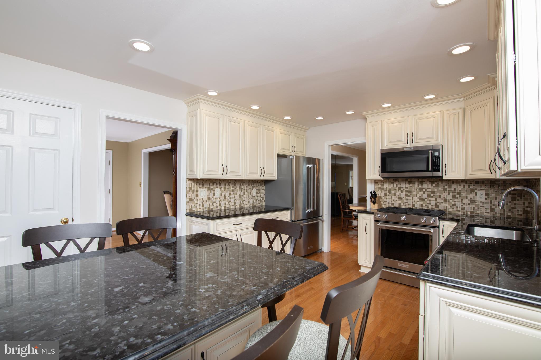 8 Euston Road Marlton, NJ 08053 - Photo 9 of 45