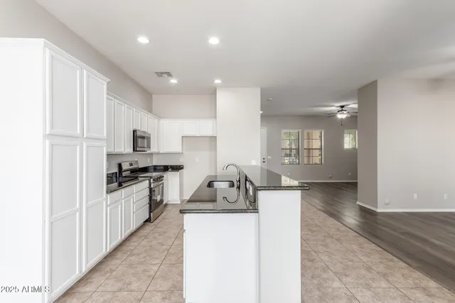 $459,999 | 21166 West Main Street, Buckeye, AZ 85396