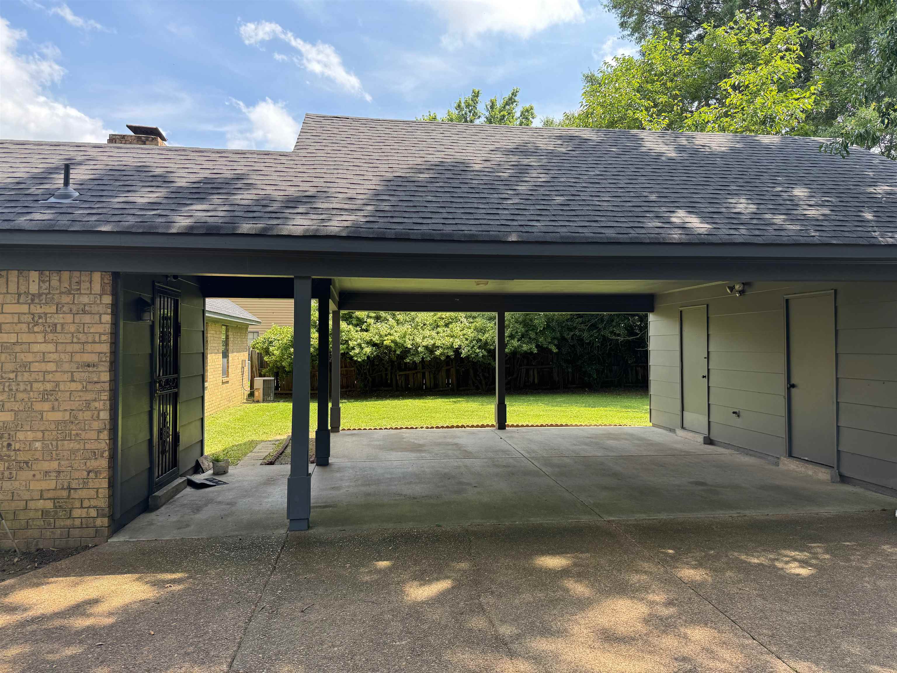 3213 Covington Pike Memphis, TN 38128 - Photo 17 of 17 a view of outdoor space deck and backyard