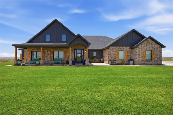 $740,000 | 2129 F M 597, Abernathy, TX 79311