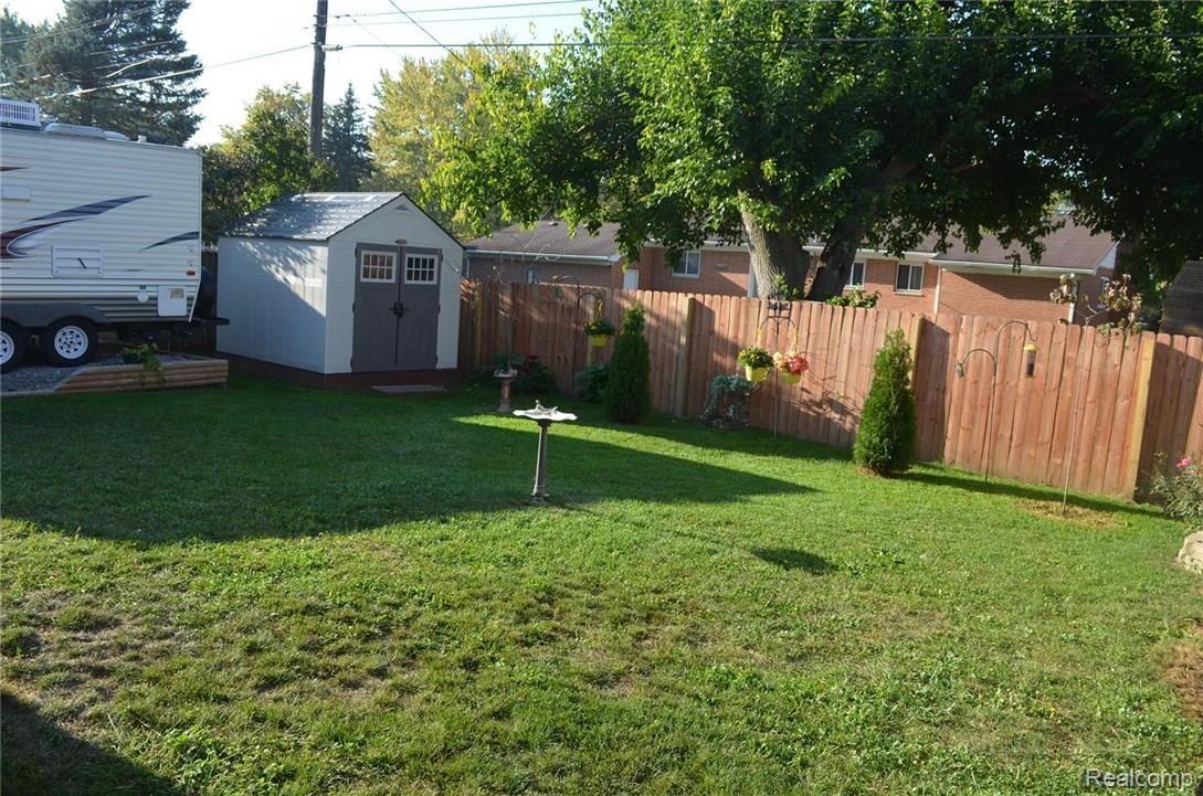 964 Juneau Road Ypsilanti, MI 48198 - Photo 26 of 39 25.JPG