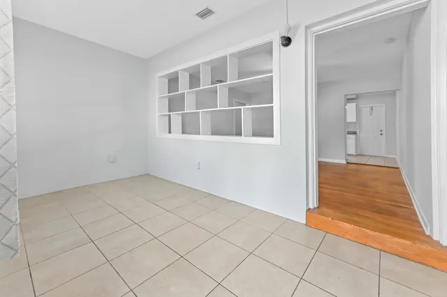 $549,900 | 332 West Mango Street, Unit 12, Lantana, FL 33462