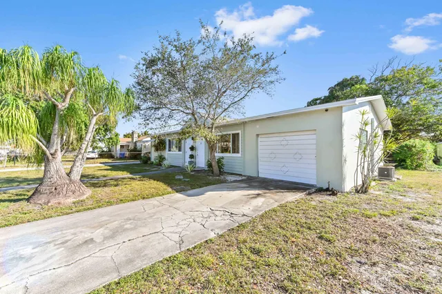 $549,900 | 332 West Mango Street, Unit 12, Lantana, FL 33462