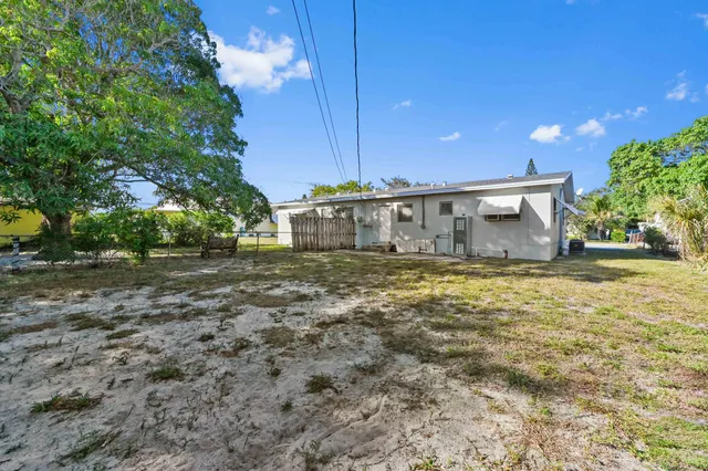 $549,900 | 332 West Mango Street, Unit 12, Lantana, FL 33462