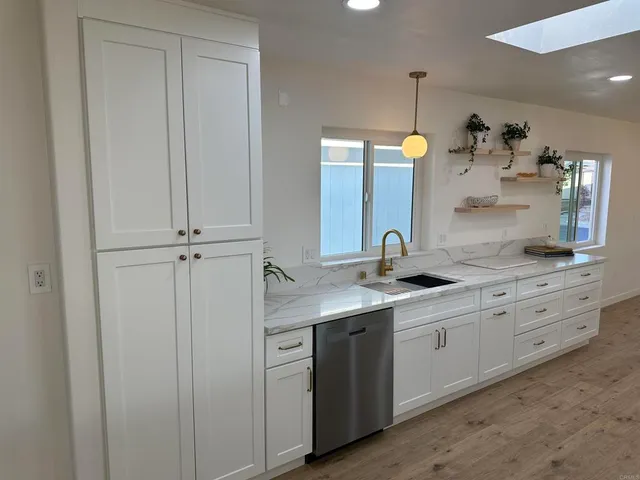 $799,000 | 1438 Salem Court, Oceanside, CA 92057