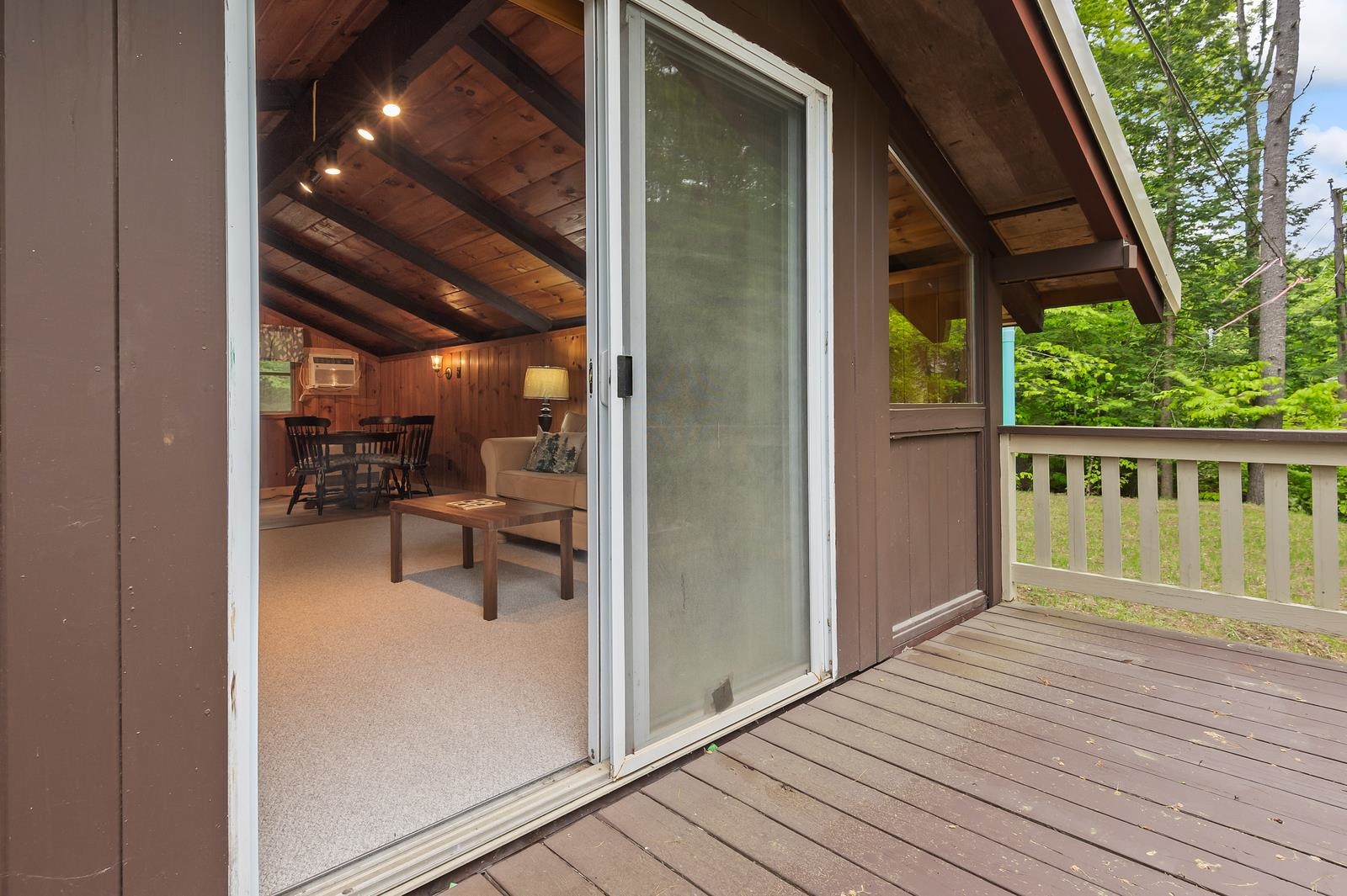 81 E Street Conway, NH 03818 - Photo 5 of 35