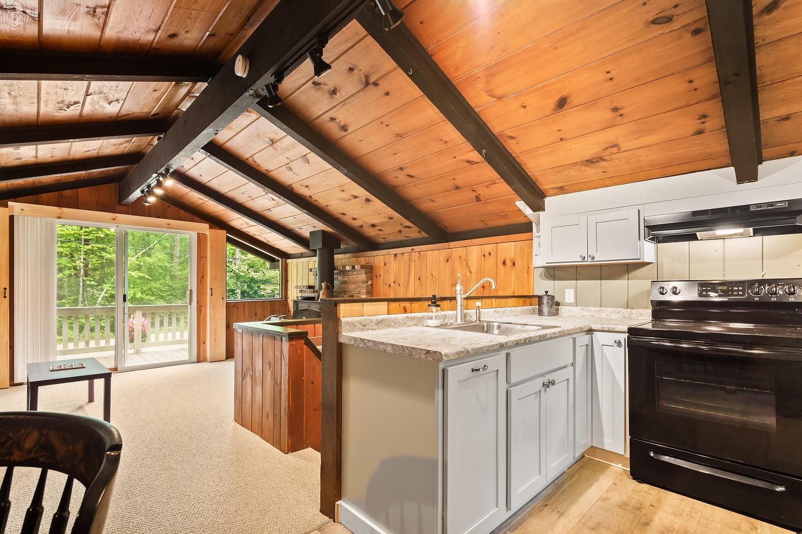 81 E Street Conway, NH 03818 - Photo 9 of 35