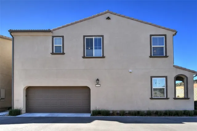 $799,000 | 2130 Harvest Loop, Santa Paula, CA 93060