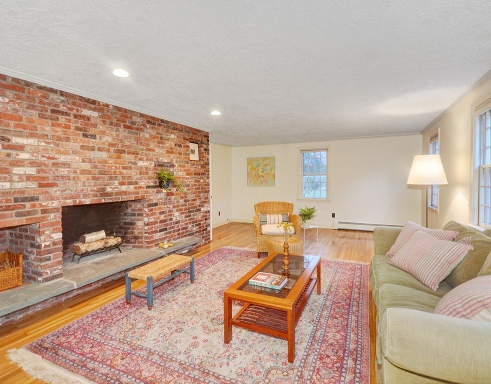 282 Old Pickard Road Concord, MA 01742 - Photo 6 of 38