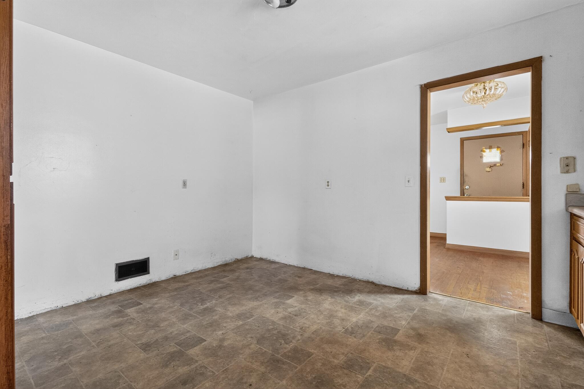 2812 Durand Avenue Racine, WI 53403 - Photo 14 of 23 14