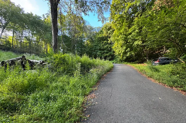 $1,499,000 | 9 Read Place, Wilton, CT 06897