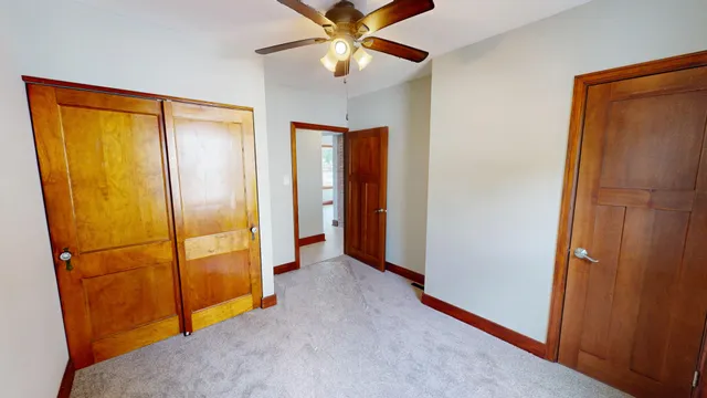 a picture of a wall with a white wall