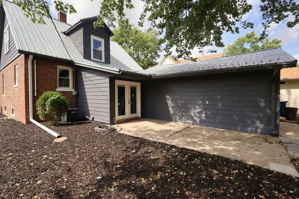 $200,000 | 410 South Main Street, Flanagan, IL 61740