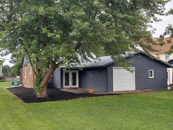 $200,000 | 410 South Main Street, Flanagan, IL 61740