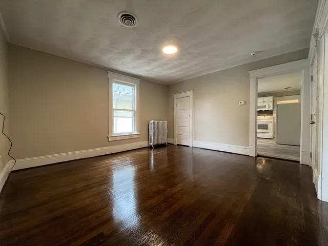 $900 | 367 Mountain Avenue Southwest, Unit 4, Roanoke, VA 24016