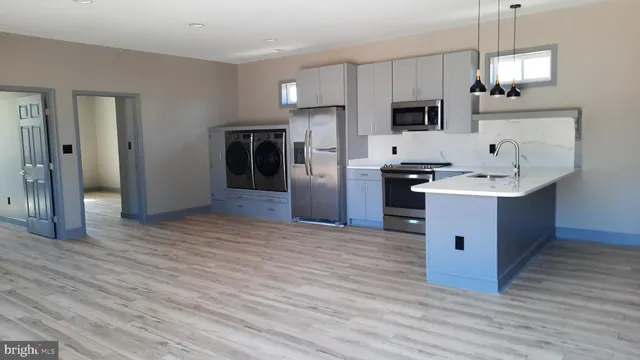 $1,900 | 7459 John Marshall Highway, Unit 2, Marshall, VA 20115