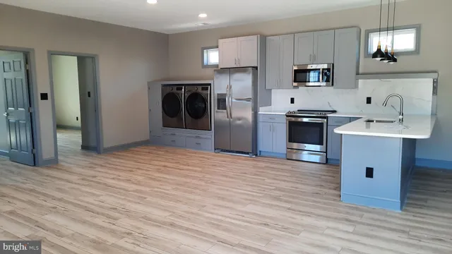 $1,900 | 7459 John Marshall Highway, Unit 2, Marshall, VA 20115