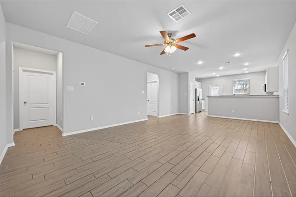 $2,000 | 25527 Valverdant Court, Porter, TX 77365