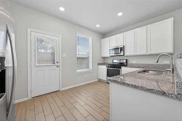 $2,000 | 25527 Valverdant Court, Porter, TX 77365