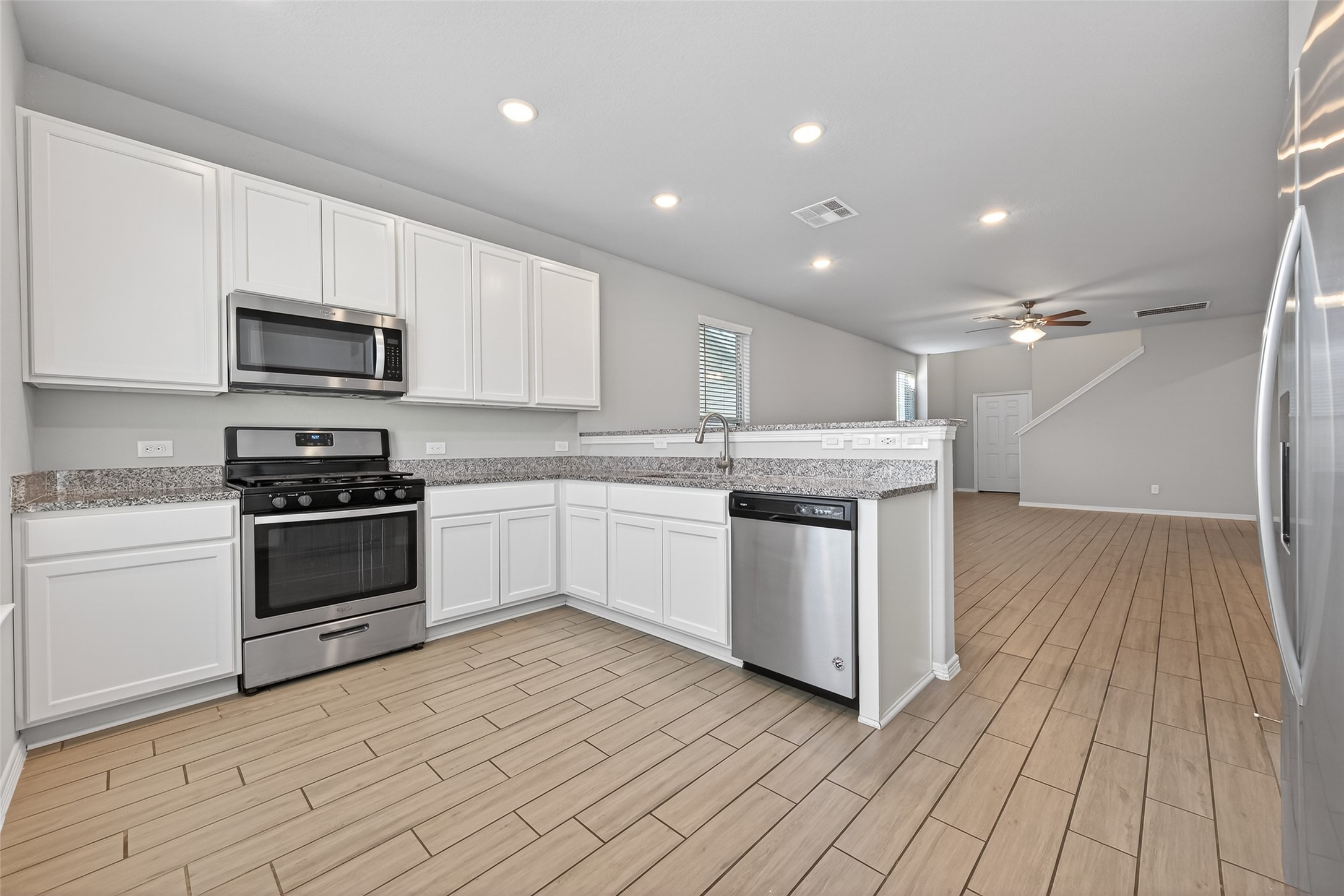 25527 Valverdant Court Porter, TX 77365 - Photo 10 of 37