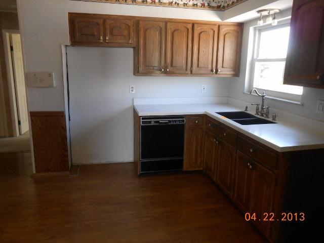 349 Smith Road Columbus, OH 43228 - Photo 8 of 16 Gallery Image 8
