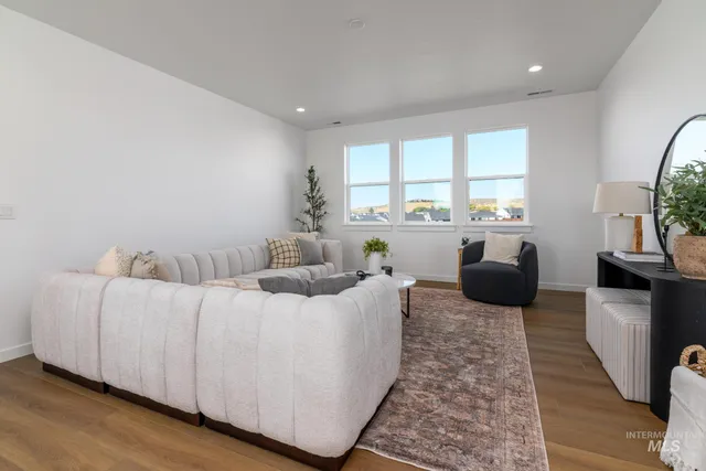 $869,000 | 3777 North San Carlos Place, Star, ID 83669