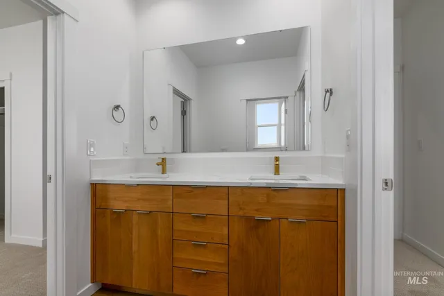 $869,000 | 3777 North San Carlos Place, Star, ID 83669