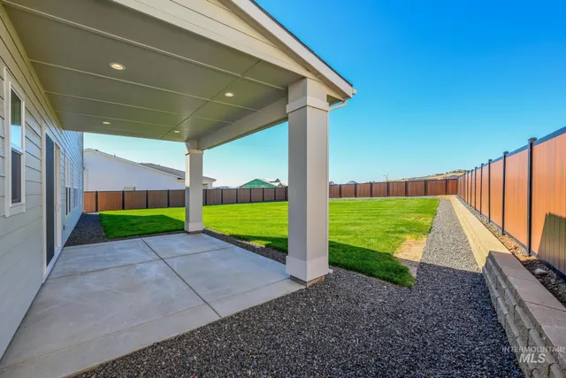 $869,000 | 3777 North San Carlos Place, Star, ID 83669