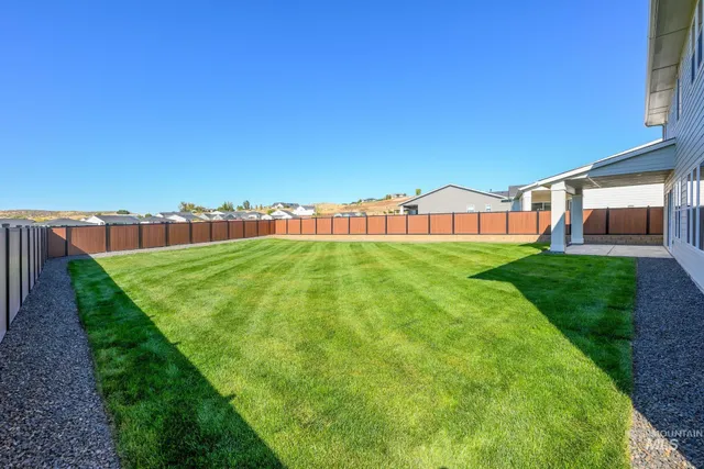 $869,000 | 3777 North San Carlos Place, Star, ID 83669