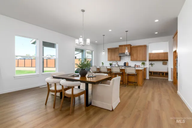 $869,000 | 3777 North San Carlos Place, Star, ID 83669