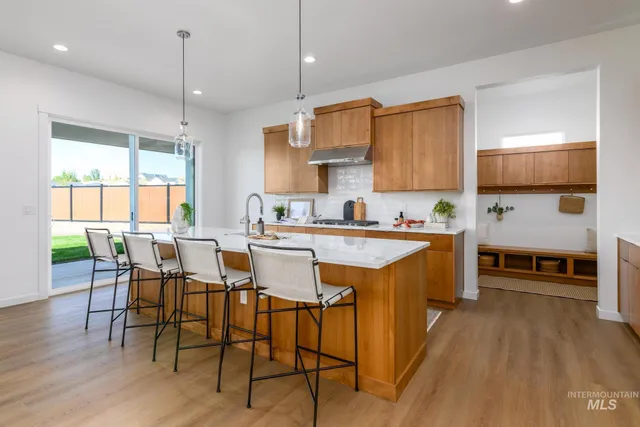 $869,000 | 3777 North San Carlos Place, Star, ID 83669