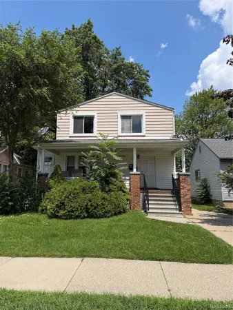 $325,000 | 317 East Maplehurst Avenue, Ferndale, MI 48220