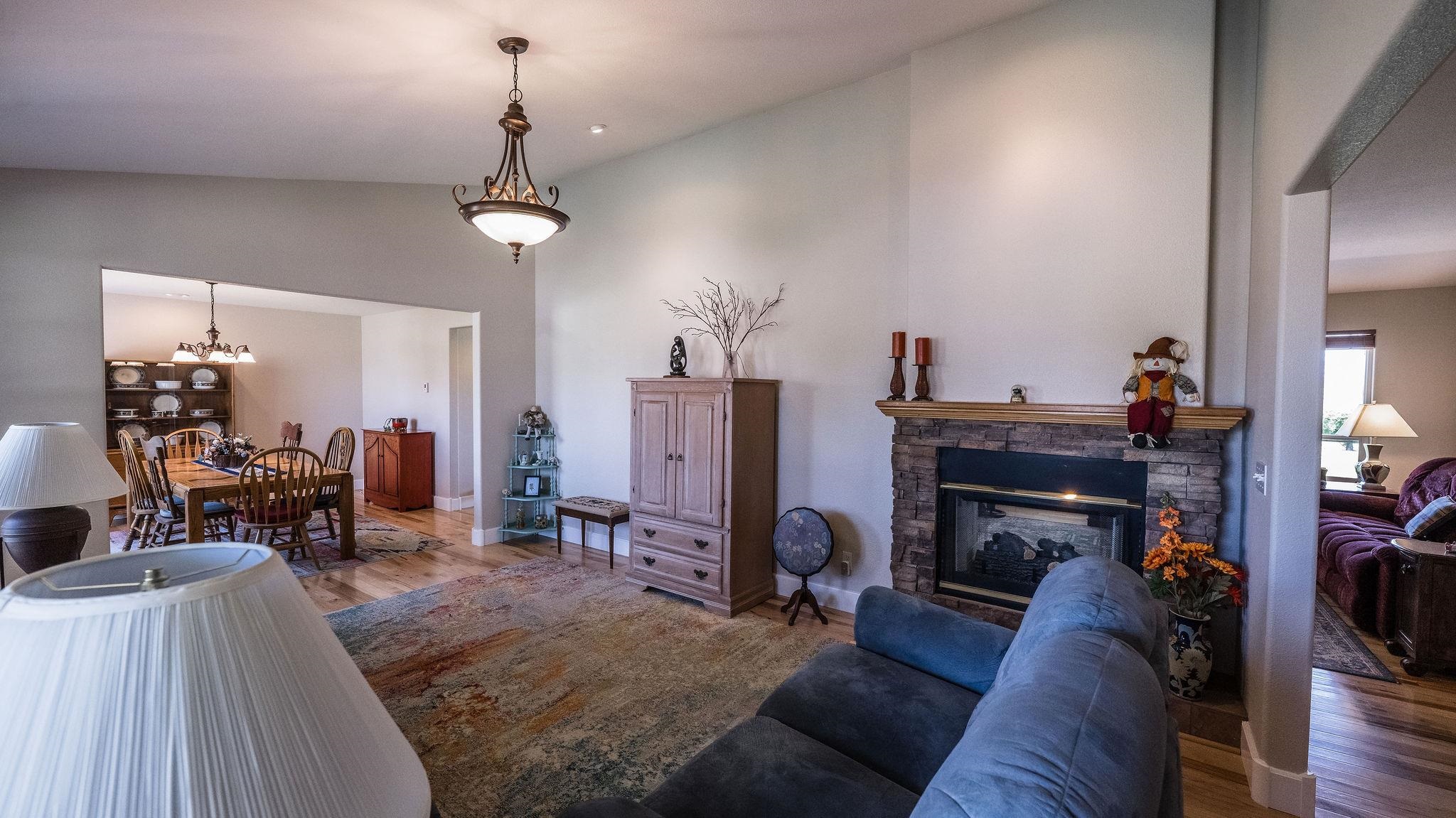 1675 P Road Loma, CO 81524 - Photo 3 of 42