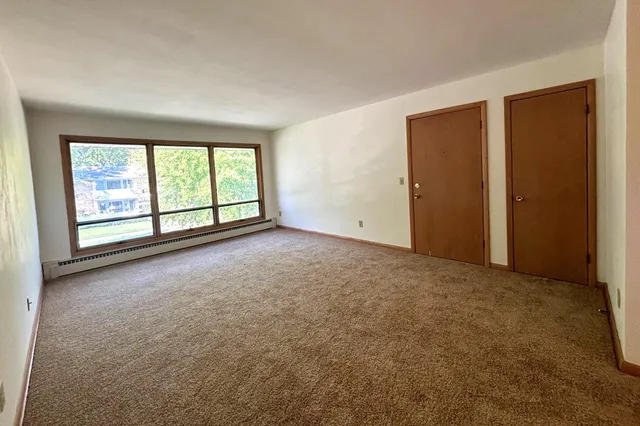 $1,375 | 2409 Fremont Avenue, Madison, WI 53704