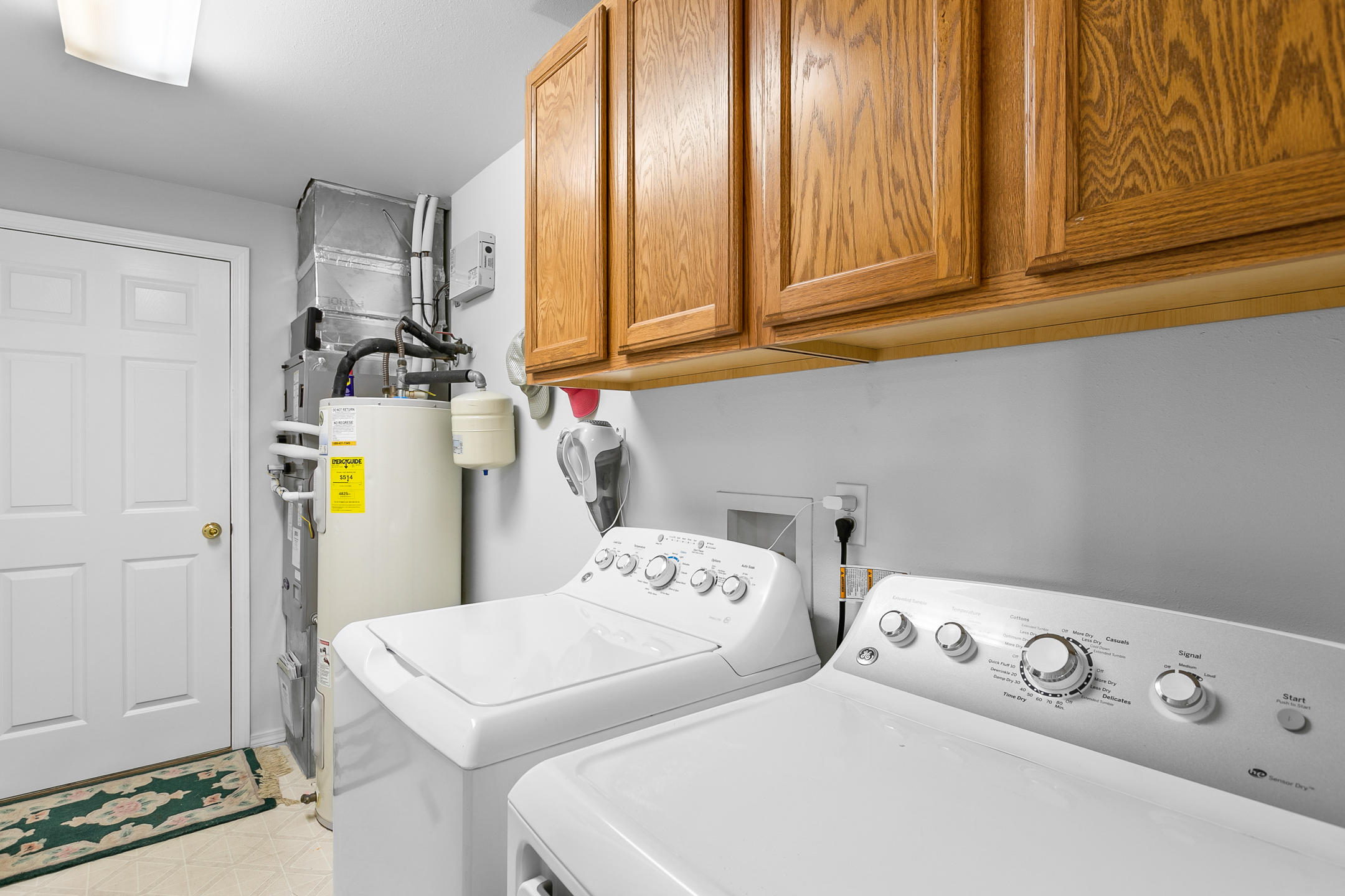 605 Center Ridge Drive Culver, OR 97734 - Photo 14 of 21 Laundry Room leads to garage