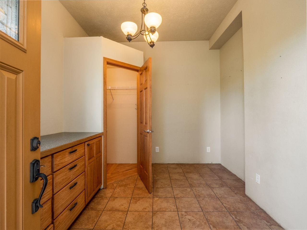 3003 South Windsor Road Spokane, WA 99224 - Photo 7 of 47