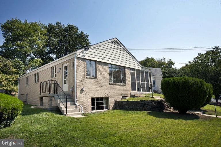 2701 Ross Road Chevy Chase, MD 20815 - Photo 22 of 22 Front View