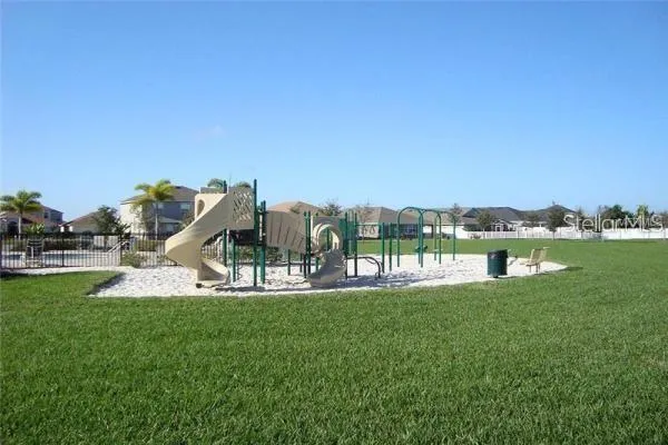 $2,750 | 1742 Mira Lago Circle, Ruskin, FL 33570