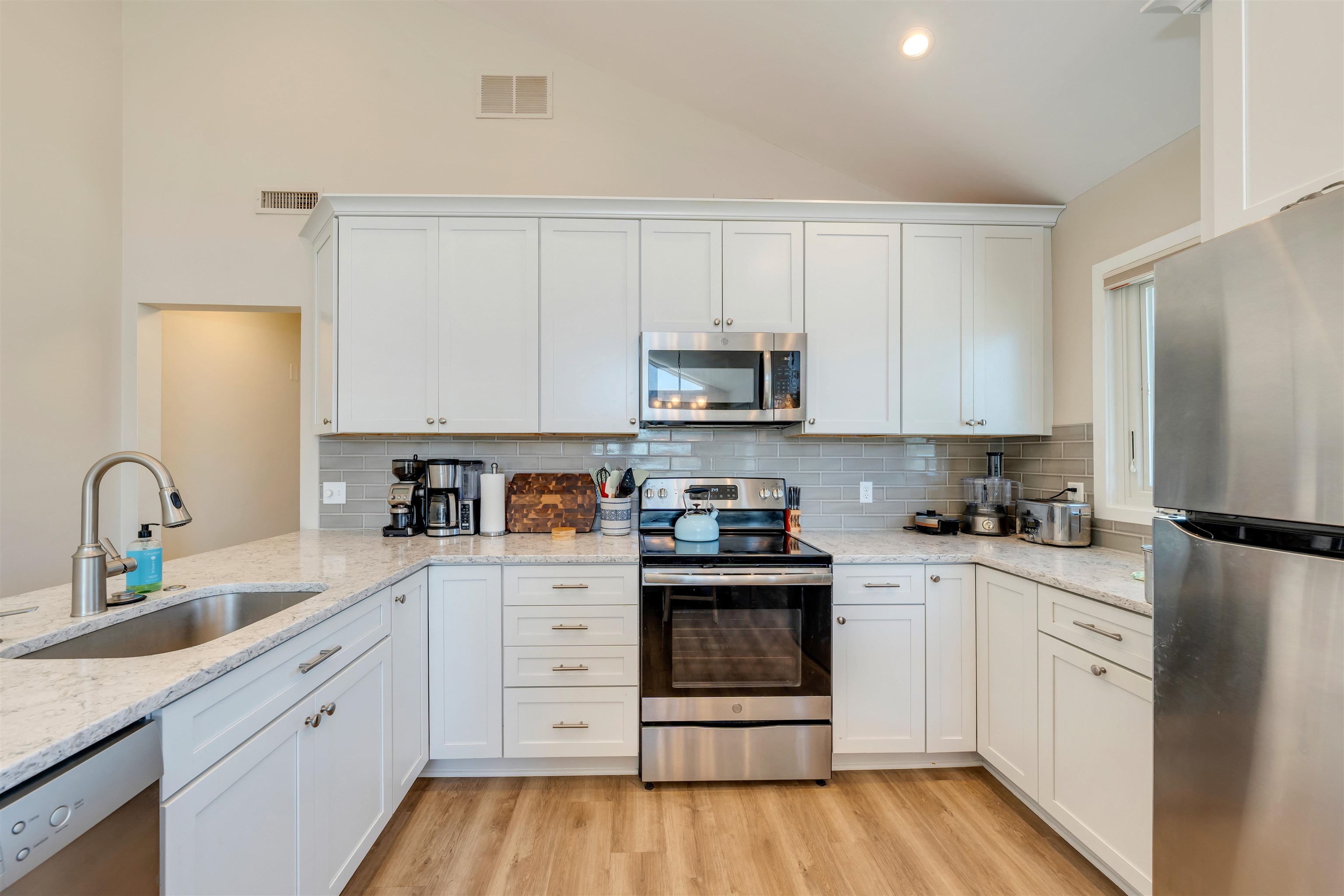 281 68th Street, Unit EAST Avalon, NJ 08202 - Photo 29 of 42