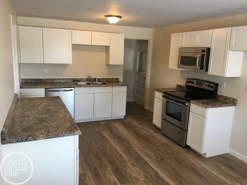 3208 Riverside Drive Port Huron, MI 48060 - Photo 13 of 36 Gallery Image 13