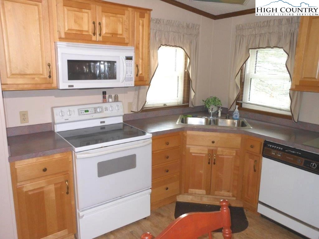 270 Hemlock Hill Road Boone, NC 28607 - Photo 22 of 44 Gallery Image 22